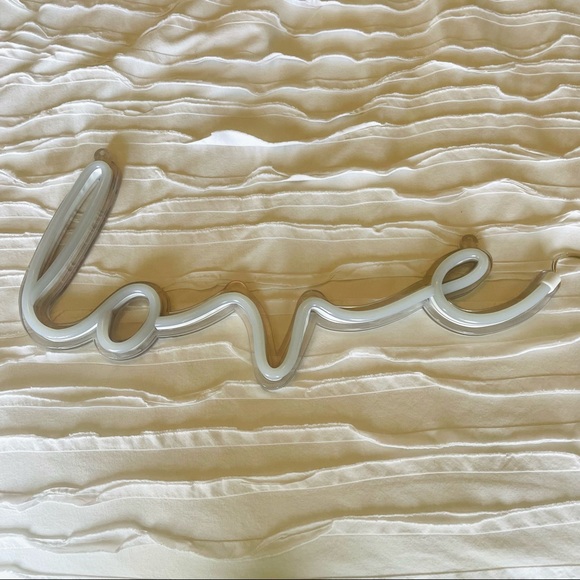Urban Outfitters Love Neon Light - Picture 6 of 9